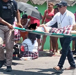 ¡DOS ESTUDIANTES GRAVES EN ACCIDENTE DE MOTOCICLETA!