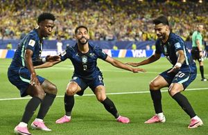 BRASIL GOLEÓ A UN DÉBIL HAITÍ POR 3-0...