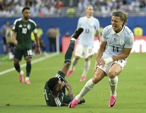 ¡PROVOCAN REBOTES EMPATE ENTRE ARABIA Y URUGUAY!