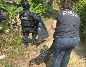 ¡BANDIDOS ROBAN 22 MIL PESOS EN LA GASOLINERA DE LOS ROBLES!