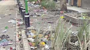 ¡FIESTA MUNDIALISTA DEJA 40 TONELADAS DE BASURA!