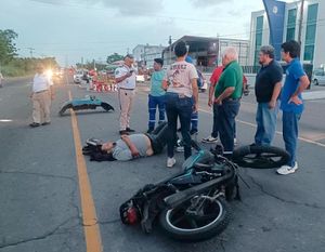 ¡MOTOCICLETAZO EN LA CARRETERA DE MEDELLÍN!
