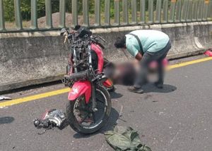 ¡MOTOCICLETAZO MORTAL!