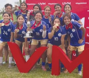 ¡TRABAJAN AL CIEN POR CIENTO LA ESCUELA DE FÚTBOL FEMENIL!