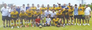 ¡PUMAS SE BEBE LA COPA!