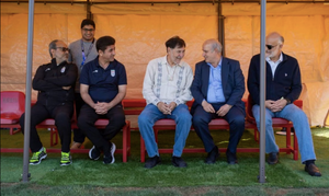 ¡NOROÑA FUE CON LOS IRANIES Y PRESUME TARJETA DORADA!