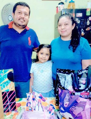 CELEBRAN LOS 8 AÑOS DE EMMA GEORGINA