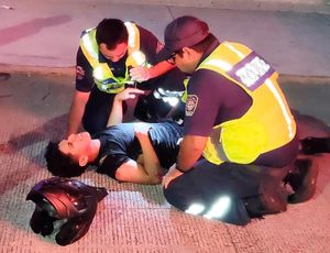 ¡BIKER LESIONADO AL DERRAPAR EN EL BULEVAR!