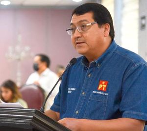 ¡DIPUTADOS NO SON FISCALES! - ÁNDALE