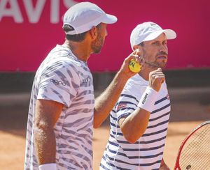 ¡SANTY GONZÁLEZ Y REYES-VARELA AVANZAN EN PORTUGAL!