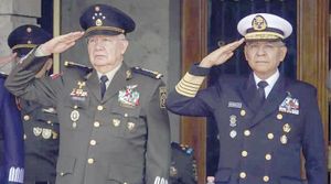¡SECRETARIOS DE MARINA Y DEFENSA PRESIDEN EVENTO JUNTOS POR PRIMERA VEZ!