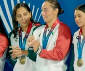 ¡JAROCHA SE LLEVA ORO EN RELEVO! - *En Santo Domingo 2026