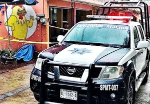 ¡CAYÓ MUERTO AFUERA DE NEGOCIO!