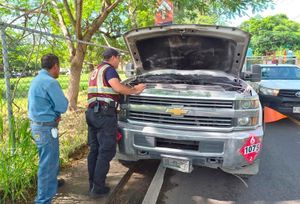 ¡CAMIONETA DE GAS SE INCENDIÓ EN TEJERÍA!