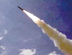 ¡ATACA EU DEPÓSITOS SUBTERRÁNEOS DE ARMAS EN IRÁN!