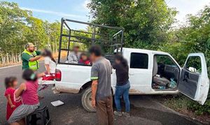 ¡CHOQUE MORTAL! - UNA MUJER MUERTA Y SIETE HERIDOS DEJO EL CHOQUE DE UNA CAMIONETA CONTRA MURO