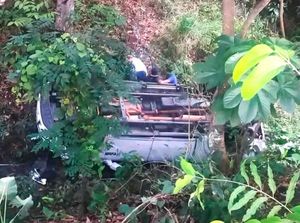¡MUERE NIETO DEL ALCALDE DE HUATUSCO! - CAYÓ A UN BARRANCO A UN COSTADO DE CARRETERA ESTATAL XALAPA-TOTUTLA