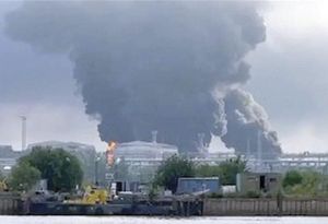 ¡CONTRA-ATACA UCRANIA TERMINAL PETROLERA RUSA!
