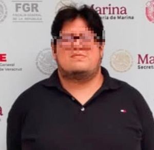 ¡DETIENEN A CATEDRÁTICO DE UV POR PEDERASTIA!