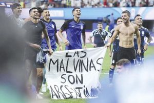 ¡MANDAN JUGADORES MENSAJE!: “LAS MALVINAS SON ARGENTINAS”