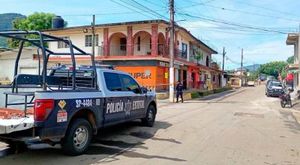 ¡MATAN A COMERCIANTE FERRETERO Y A SU ESPOSA!