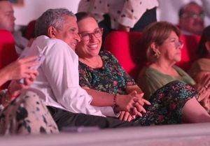 ¡REAPARECE EL ‘SR. PEÑA’! - EN EL FESTIVAL DEL BOLERO