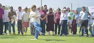 ¡INAUGURA ROSA MARÍA CANCHA DE FÚTBOL 7!