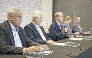 ¡ARROPAN FOX Y EX GOBERNADORES A RUFFO!