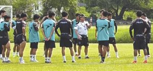¡LLEGA ROBERTO HIDALGO COMO REFUERZO A PIRATAS FC!