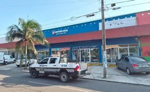 ¡SOLITARIO HAMPÓN SE LLEVÓ DINERO DE LA CAJA EN EMPEÑO FÁCIL!