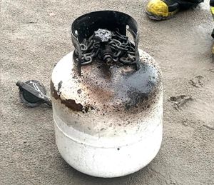¡FLAMAZO EN TRICICLO CON ESQUITES EN PLAYA REGATAS!