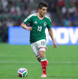 ¡“MORITA” ES CASI JAROCHO! - *Su papá fue campeón con los Tiburones Rojos y casi nace en el puerto