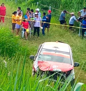 ¡MUERE TAXISTA EN VOLCADURA!
