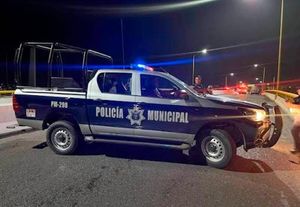 ¡POLICÍAS GANDALLAS GOLPEAN Y ASALTAN A CONTRATISTA!