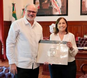 ¡VINO EMBAJADOR DE CUBA! - CON NAHLE