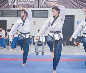 ¡DEPORTISTAS DE LA UV CLASIFICAN A DOS CAMPEONATOS MUNDIALES!
