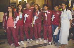 ¡GALARDONAN A MEDALLISTAS!