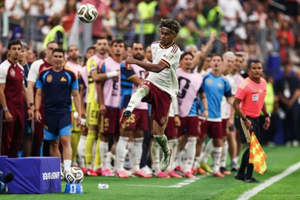 ¡RECIBEN AFICIONADOS A ESPAÑA EN NUEVA JERSEY PARA LA FINAL!