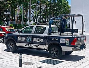 ¡TAVO QUIERE MIL POLICÍAS!