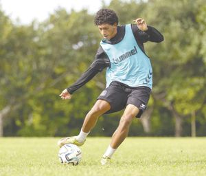 ¡RACING SERIE “B” HACE TRABAJO DE CANCHA!