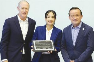 ¡RECONOCE FMF A ÁRBITROS MUNDIALISTAS!