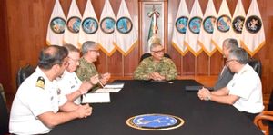 ¡VISITA EL PUERTO EL SECRETARIO GENERAL DE LA OMI!