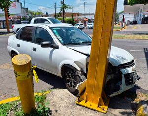 ¡DOS AUTOMÓVILES POR ENCONTRONAZO!