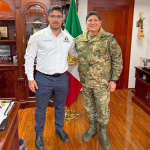¡LE ECHARÁN LA MANO!