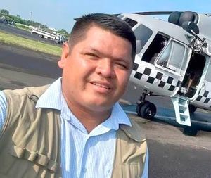 ¡APARECIÓ EL REPORTERO!
