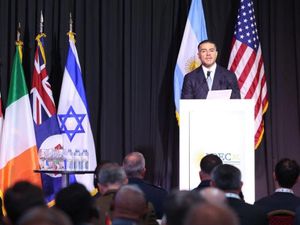 ¡LA DEA CALIFICA A HARFUCH COMO "SOCIO DE CONFIANZA"! - EN CONFERENCIA ANTIDROGAS DE ARGENTINA