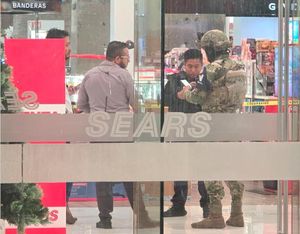 ¡OTRA VEZ ASALTAN SEARS! - AHORA EN EL NUEVO VERACRUZ, SE LLEVARON JOYERÍA Y VIDEO JUEGOS