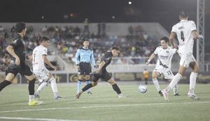¡PRIMERA DERROTA…! - DE PIRATAS FC