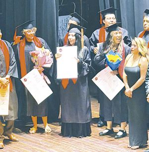 ¡SE GRADÚAN OVACIONADOS 22 NUEVOS ACTORES DE LA ANDA!