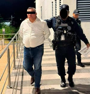 ¡CAE ABOGADO INVESTIGADOR POR HACERSE PASAR POR FUNCIONARIO DE LA FGE!